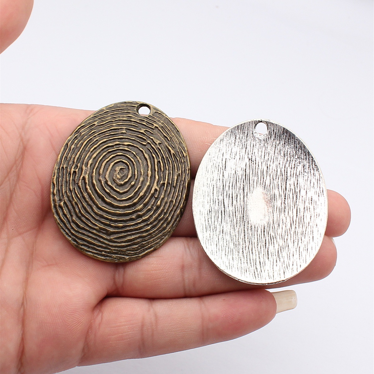 Vintage Fashion Stores - WYSIWYG 1pcs 59x47mm 2 Kleuren Antiek
